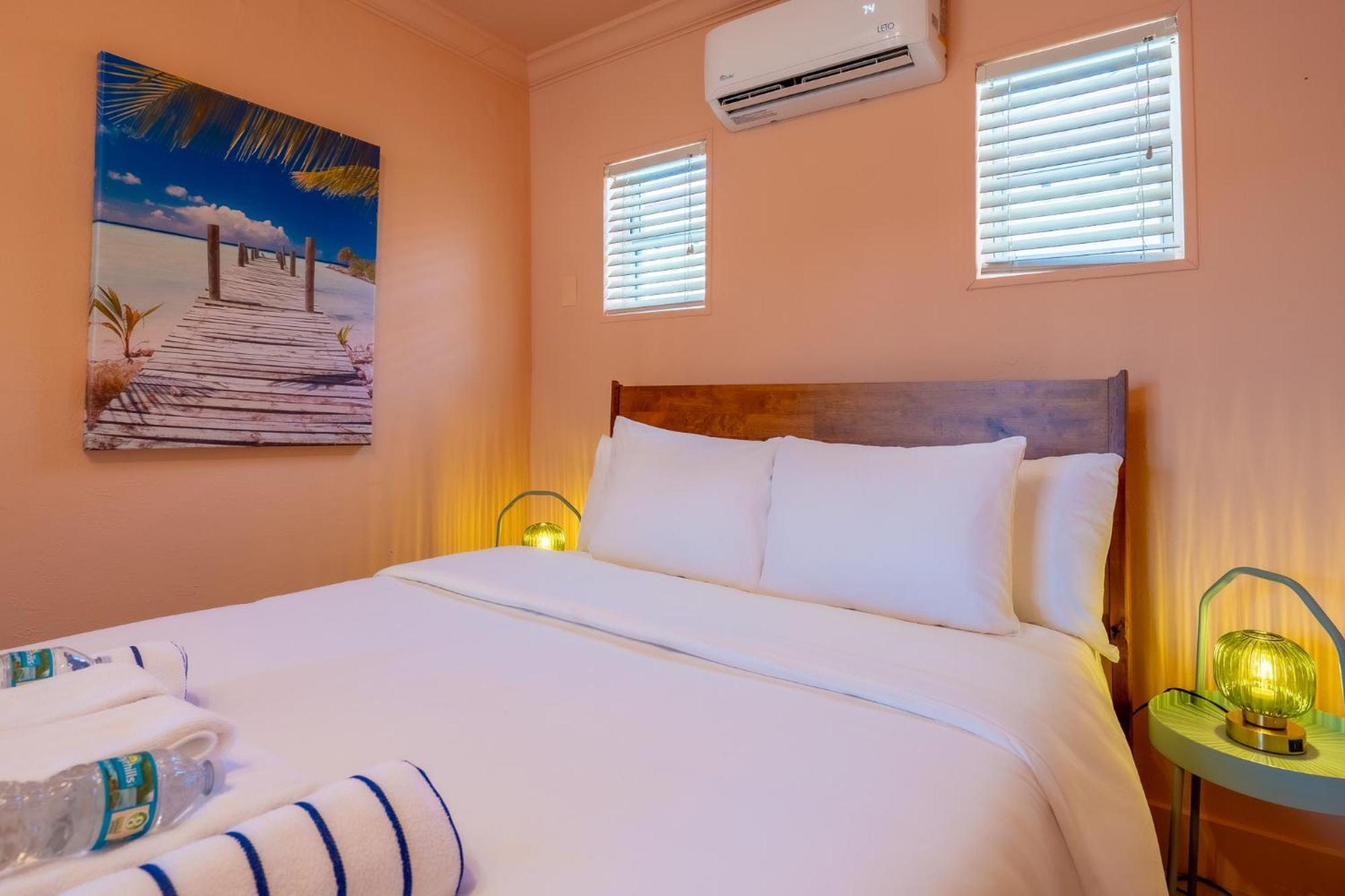 Monaco Vacation Rentals شاطئ كليرووتر المظهر الخارجي الصورة