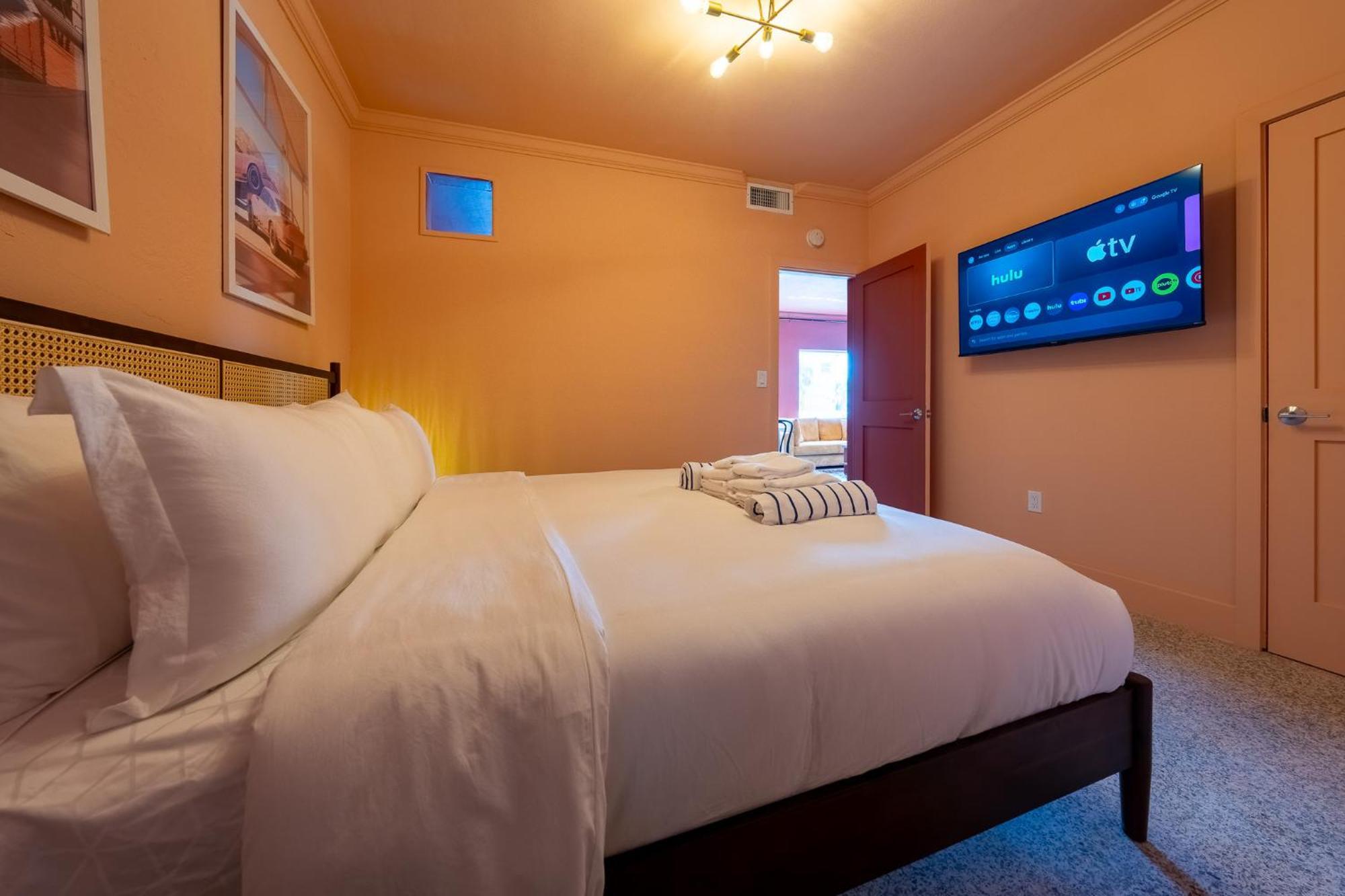 Monaco Vacation Rentals شاطئ كليرووتر المظهر الخارجي الصورة