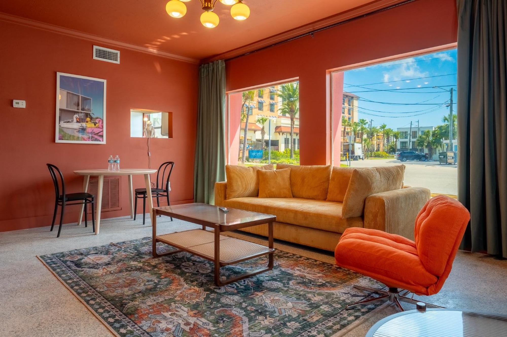 Monaco Vacation Rentals شاطئ كليرووتر المظهر الخارجي الصورة
