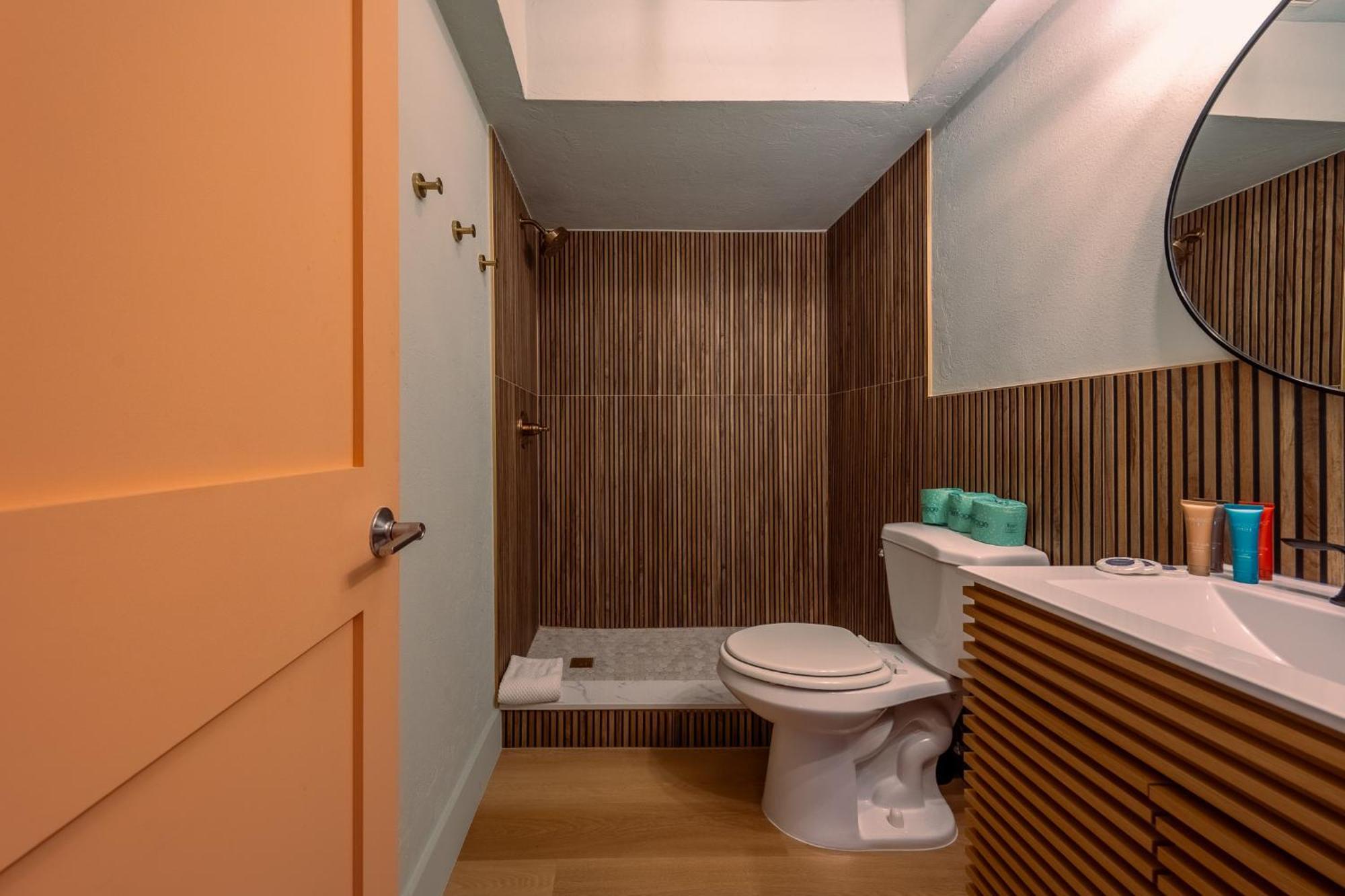 Monaco Vacation Rentals شاطئ كليرووتر المظهر الخارجي الصورة