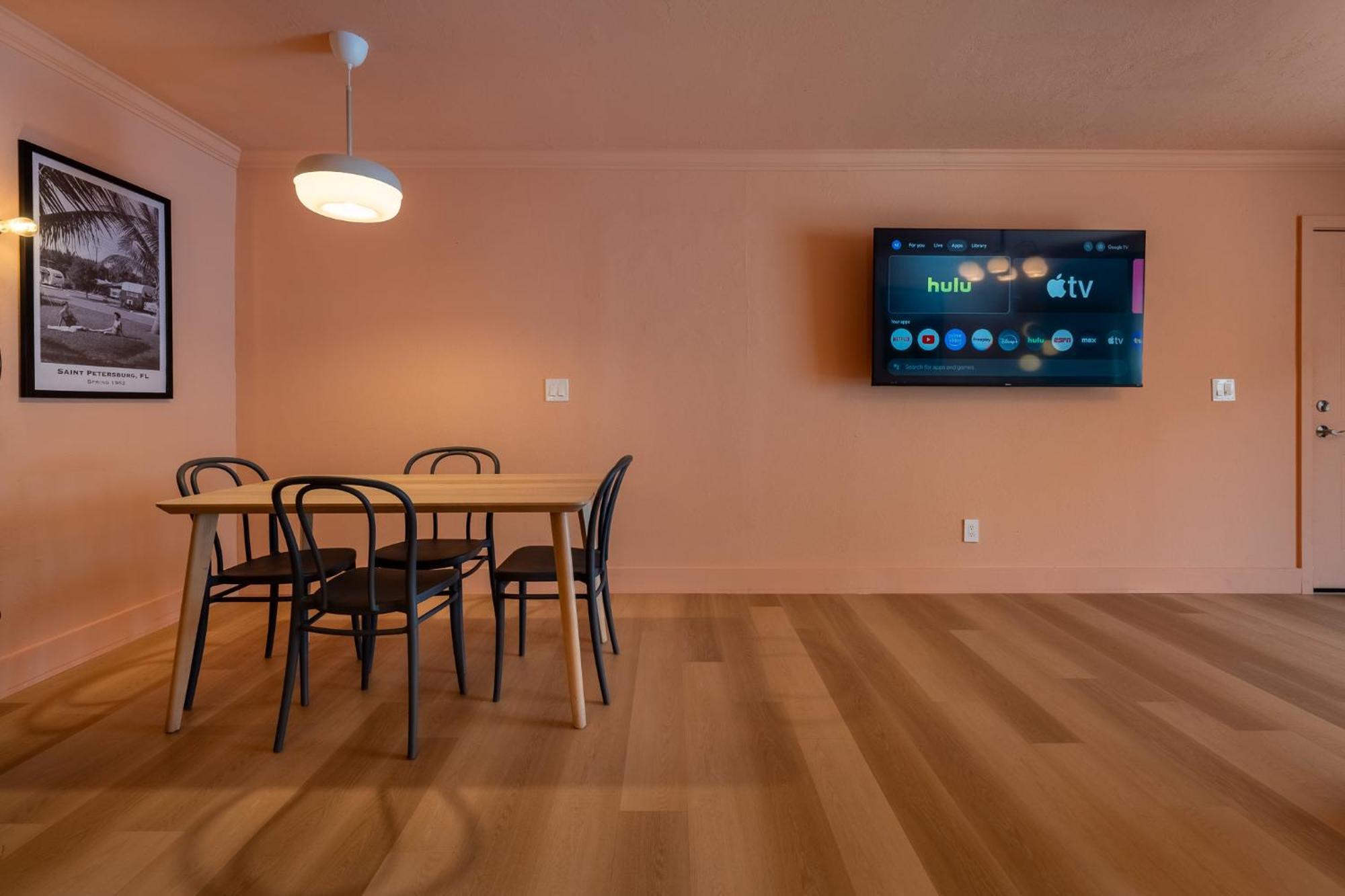 Monaco Vacation Rentals شاطئ كليرووتر المظهر الخارجي الصورة